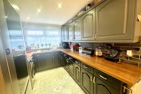 4 bedroom semi-detached house for sale, Rugby Road, Stockton-On-Tees