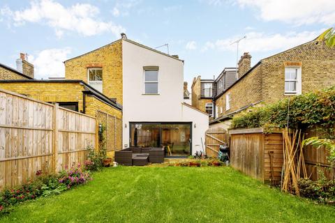 6 Egerton Gardens, London, W13 8HQ
