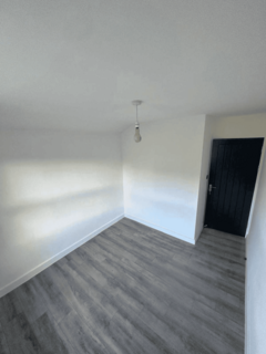 3 bedroom terraced house to rent, Walpole Road, London, E18