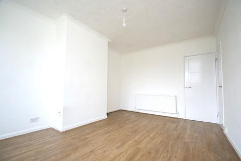 2 bedroom terraced house to rent, Cedar Close, Margate, CT9