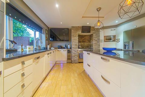17 Beachley Road, Tutshill, Chepstow, NP16 7EG