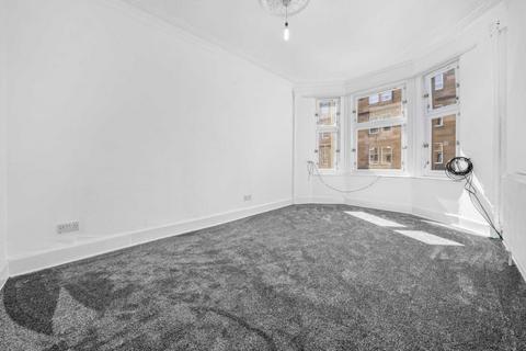 1 bedroom flat to rent, Calder Street, Glasgow G42