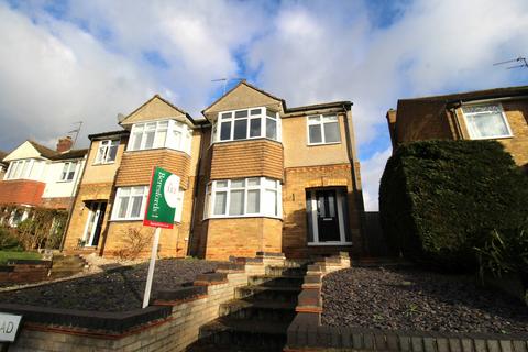 4 bedroom semi-detached house to rent, Shakespeare Road, Colchester, CO3