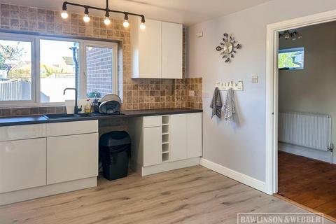 4 bedroom end of terrace house for sale, Grange Close, West Molesey KT8