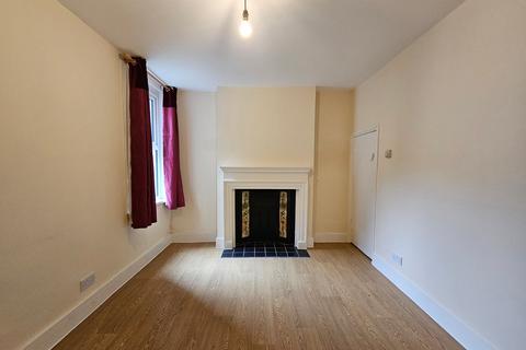 3 bedroom cottage to rent, Hamilton Road, East Finchley, N2