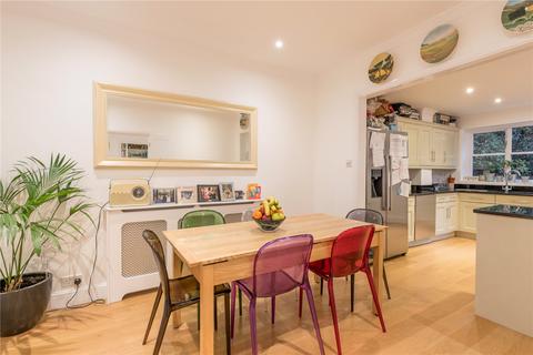 3 bedroom mews to rent, Ladbroke Walk, Notting Hill, London, W11