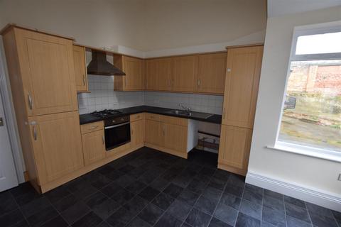 2 bedroom apartment to rent, Westwood, Scarborough