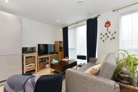 2 bedroom apartment to rent, 28 Thomas Road, London, E14 7UU