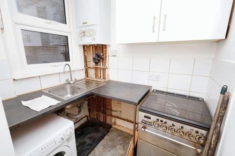 Flat 3, 16 Alexandra Grove, London, N4 2LF