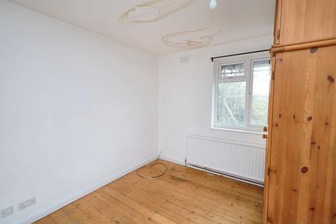 Flat 3, 16 Alexandra Grove, London, N4 2LF