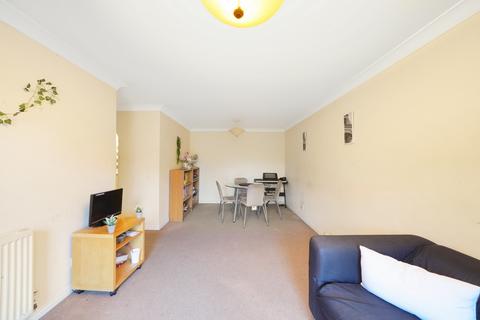 2 bedroom flat to rent, Cadnum Lodge, Schooner Close, London, E14