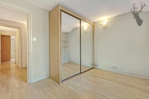 undefined, Roland Mews, Stepney Green E1