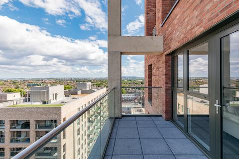 2 bedroom flat to rent, at Pinnacle Housing Ltd, 40, John Charles Tower, 24, Thunderer Street E13