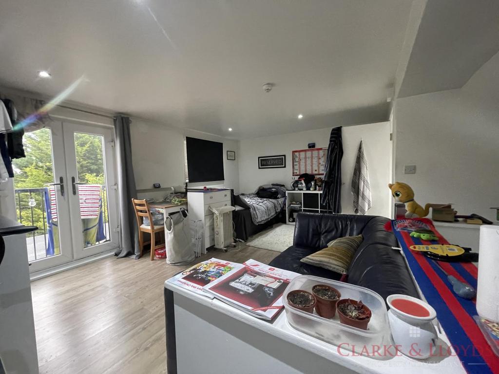 Room 7