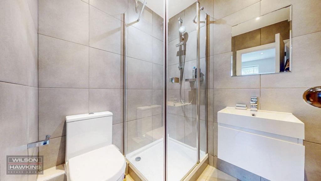 1 Moat Lodge, London Road - Hsift1j8y U4kvytloyj P (