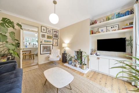 2 bedroom flat for sale, Thornton Road, Balham