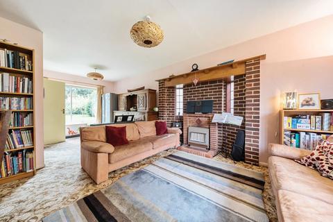 238 Bromham Road, Bedford, MK40 4AA