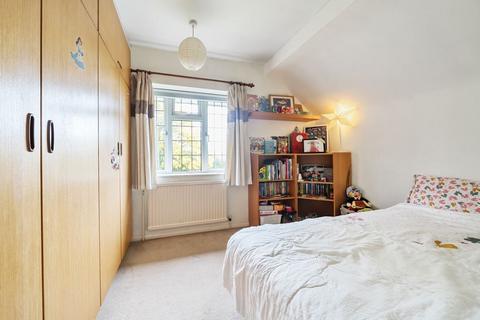 238 Bromham Road, Bedford, MK40 4AA