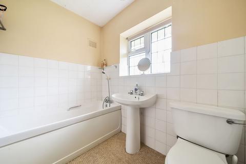 238 Bromham Road, Bedford, MK40 4AA