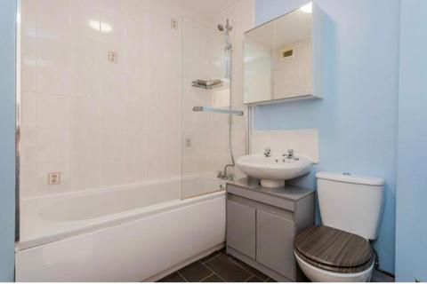 2 bedroom flat to rent, Paisley Road, Renfrew, Renfrewshire, PA4