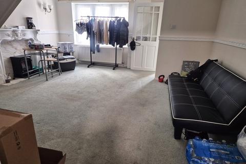 2 bedroom semi-detached house to rent, Birmingham B24