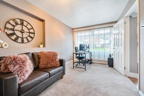17 Warwick Close, Orpington, BR6 9DU