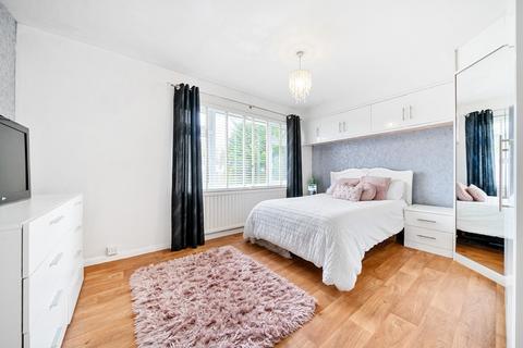 17 Warwick Close, Orpington, BR6 9DU