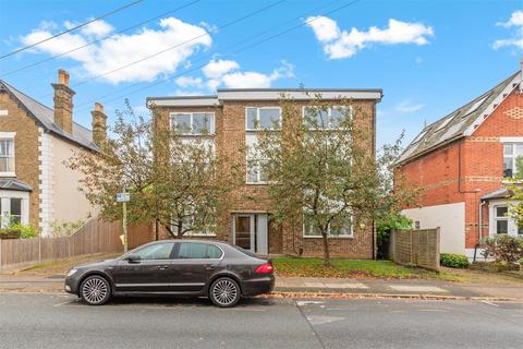 2 bedroom flat for sale, Montague Road, Wimbledon SW19