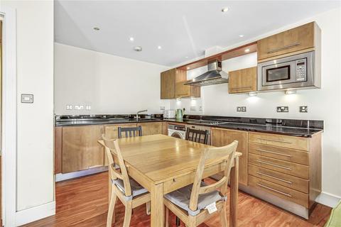 2 bedroom flat for sale, Battersea High Street, London, SW11