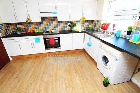 5 bedroom terraced house to rent, Avenue Road, Southampton