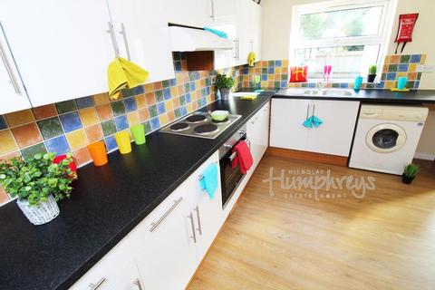 5 bedroom terraced house to rent, Avenue Road, Southampton