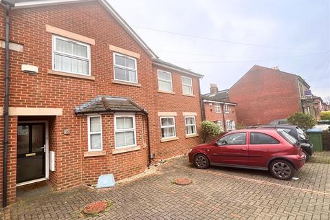 5 bedroom terraced house to rent, Avenue Road, Southampton