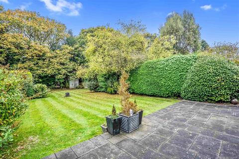 32 Bennett Road, Sutton Coldfield, B74 4TH