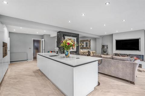 32 Bennett Road, Sutton Coldfield, B74 4TH
