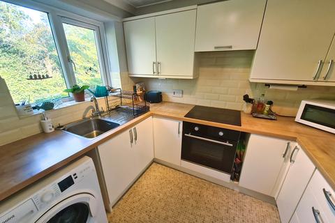 2 bedroom flat for sale, Elldene Court, Totton SO40