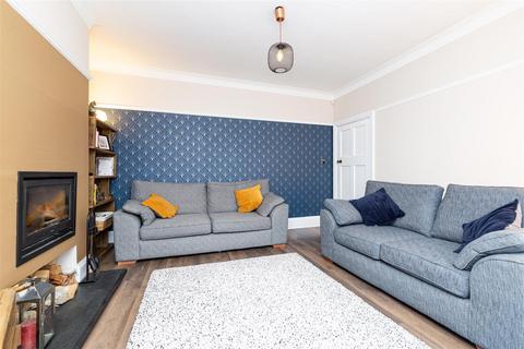 8 Westbourne Grove, Darlington, DL3 8LS