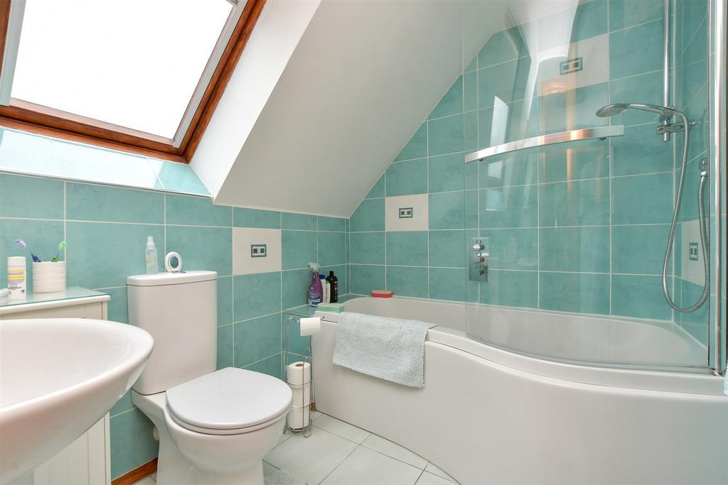 En Suite Bathroom