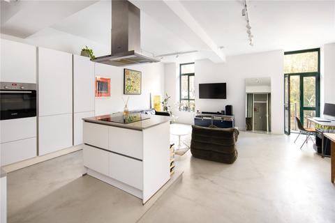 Flat 4, 12 Martello Street, London, E8 3PE