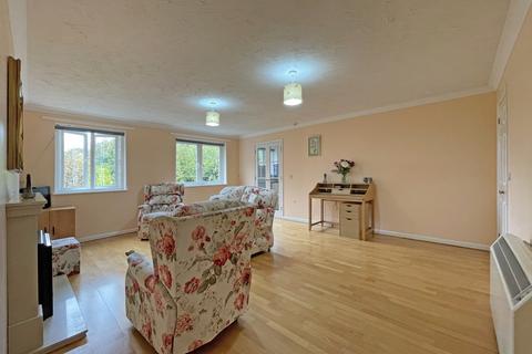 1 bedroom retirement property for sale, Epsom Road, Ewell, Surrey, KT17