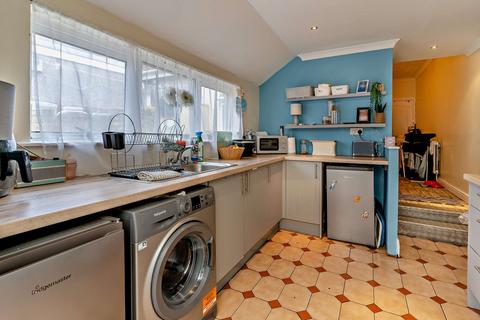 28 Bailey Street, Porth, CF39 0RA