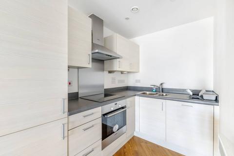 1 bedroom flat for sale, Uxbridge Road, Acton, London, W3