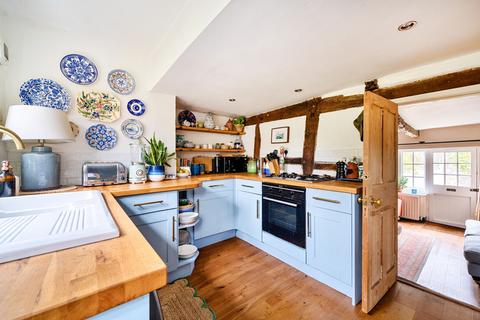 2 bedroom end of terrace house for sale, Village Street, Petersfield, GU32