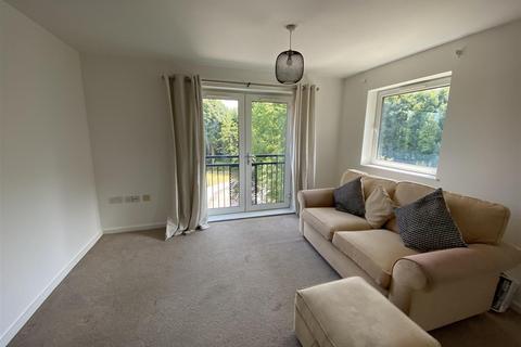 2 bedroom flat for sale, Sycamore Court, 180 Carrington Lane, Sale