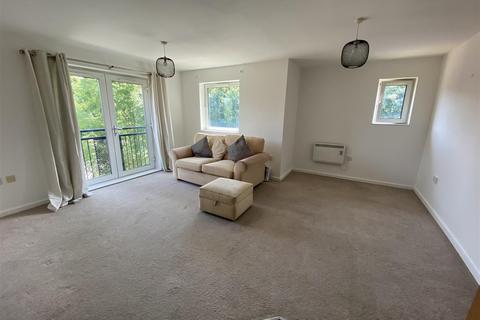 2 bedroom flat for sale, Sycamore Court, 180 Carrington Lane, Sale