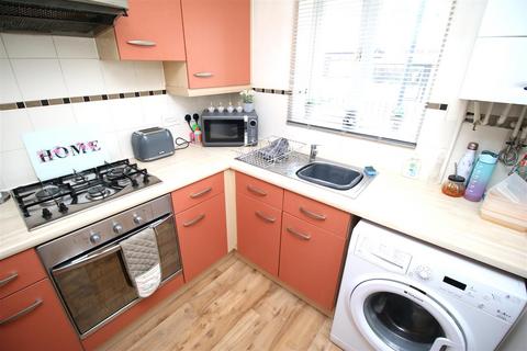 2 bedroom end of terrace house for sale, Bulkington Road, Bedworth