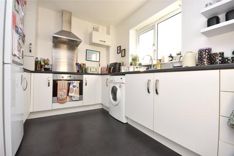 2 bedroom apartment for sale, Maple Court, Seacroft, Leeds, West Yorkshire