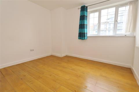 2 bedroom penthouse to rent, Chapel Street, Woking, Surrey, GU21