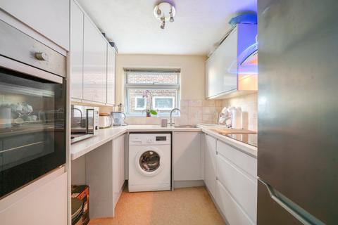 2 bedroom apartment for sale, Thornton Close, Guildford, Surrey, GU2