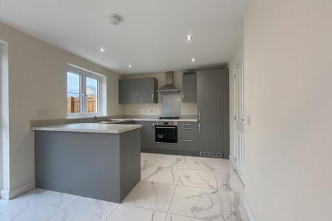 3 bedroom semi-detached house to rent, Lochleven Crescent , Kilmarnock KA3
