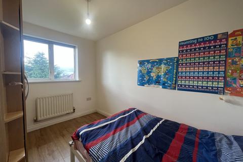 5 Foxham Drive, Salford, M7 4ZP
